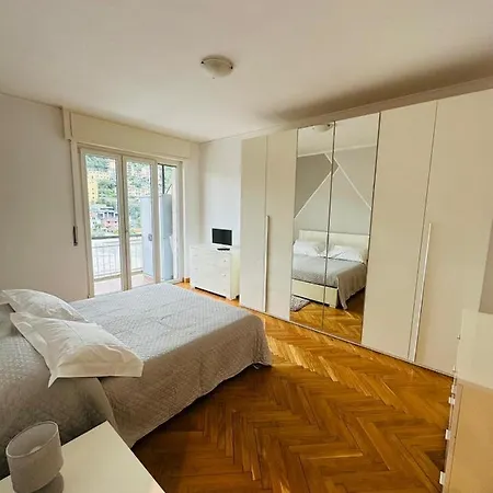 La Casa Di Nesy Апартаменти *